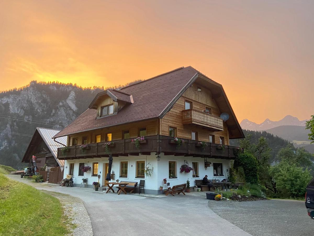 Reiterhof Familie Laubichler Bed & Breakfast Schladming Bagian luar foto